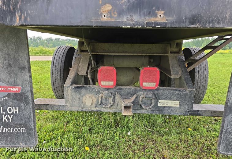 image for item DT6918 1998 Ford F800 dump flatbed truck