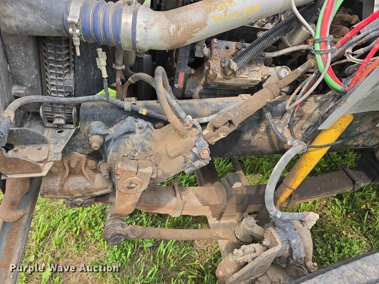 image for item DT6918 1998 Ford F800 dump flatbed truck