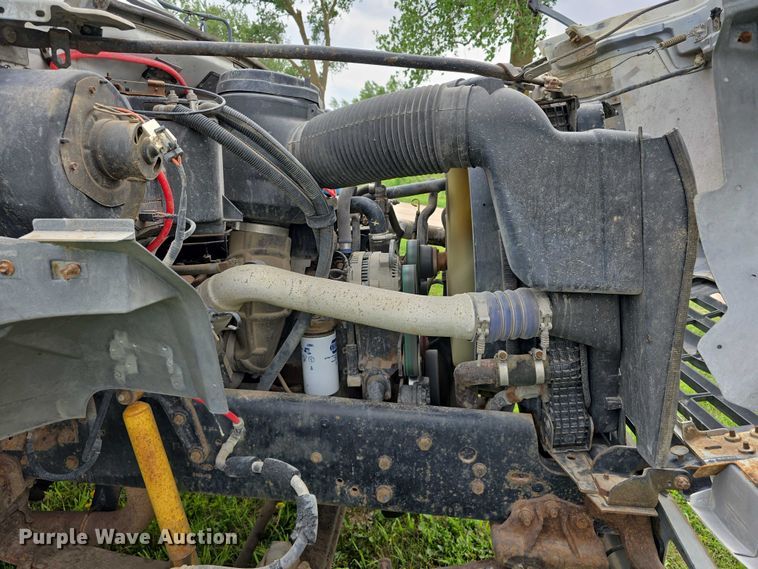 image for item DT6918 1998 Ford F800 dump flatbed truck