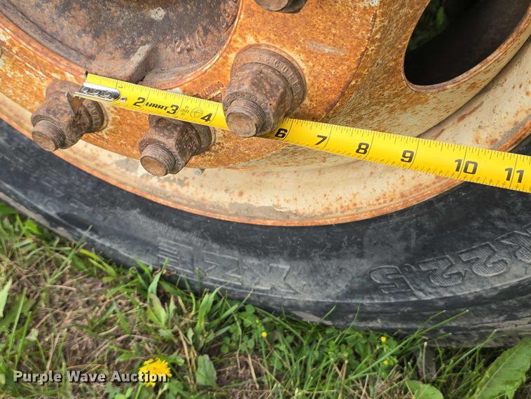 image for item DT6918 1998 Ford F800 dump flatbed truck