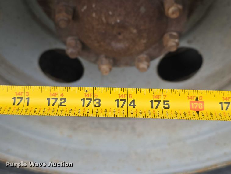 image for item DT6918 1998 Ford F800 dump flatbed truck