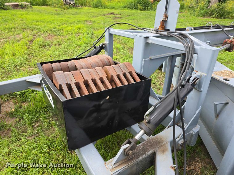 image for item DT6919 B.I.L Manufacturing grader