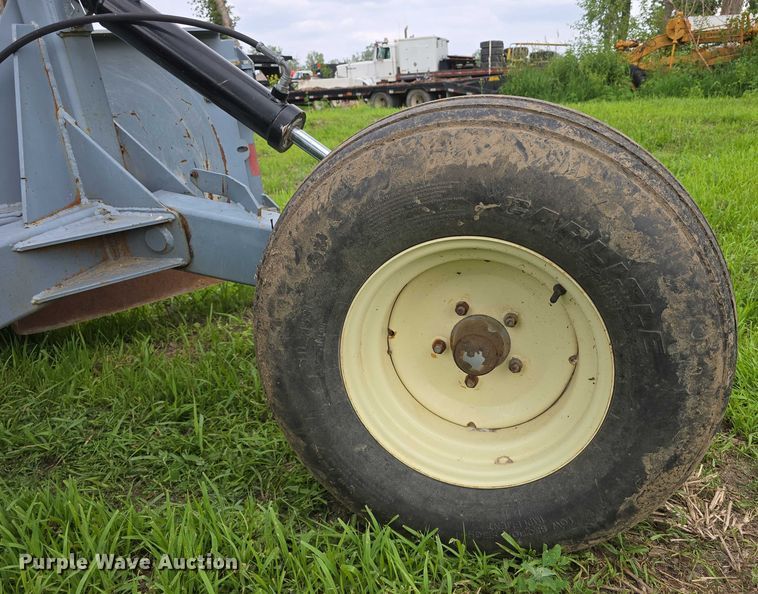 image for item DT6919 B.I.L Manufacturing grader