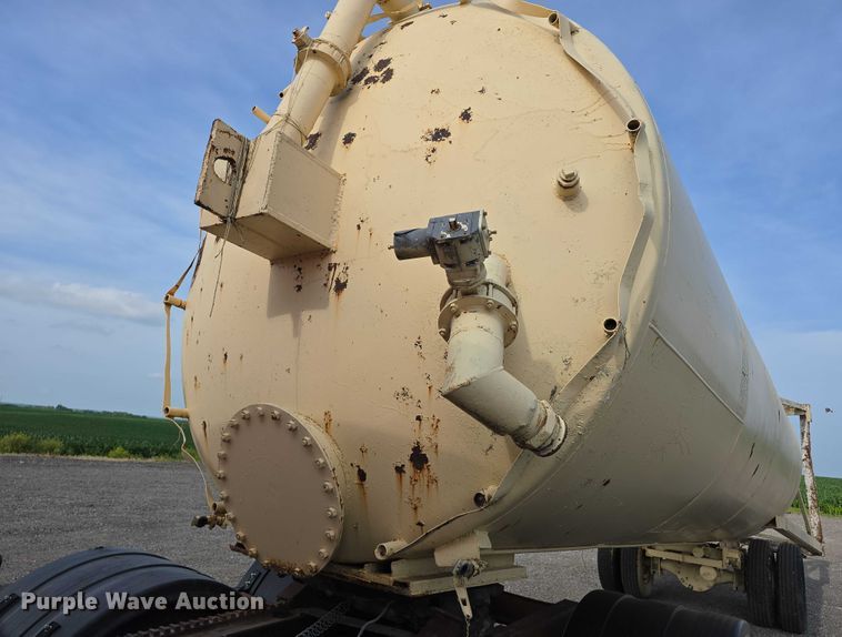 image for item DT6966 Western Engineering  Company, Inc. cement silo