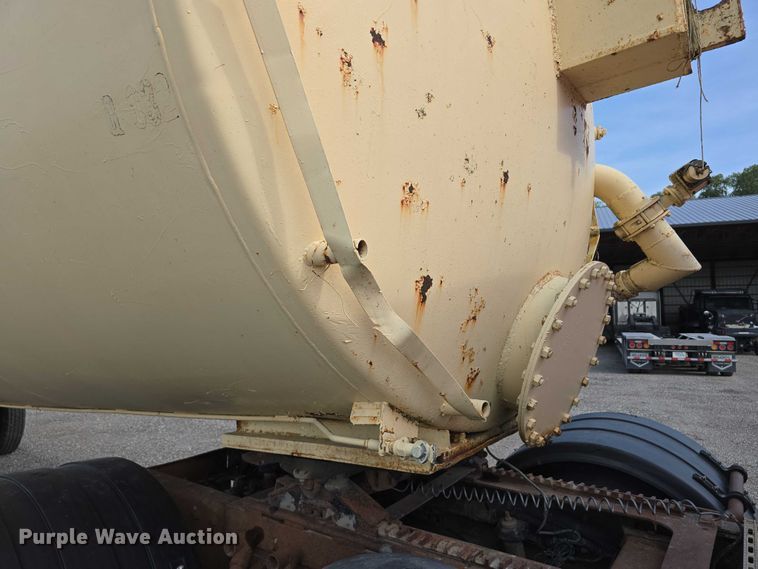 image for item DT6966 Western Engineering  Company, Inc. cement silo