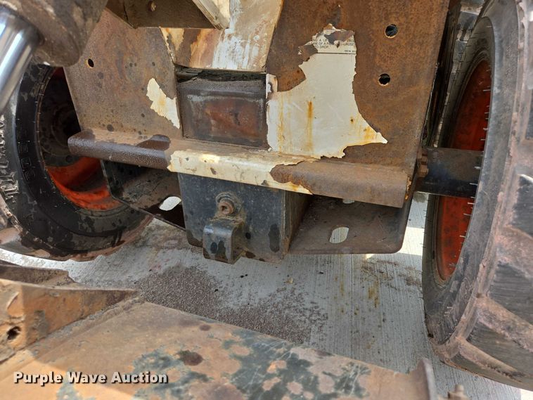 image for item DT7199 1994 Bobcat 742B skid steer loader