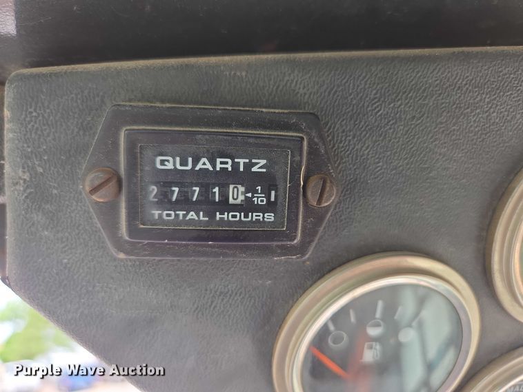 image for item DT7199 1994 Bobcat 742B skid steer loader