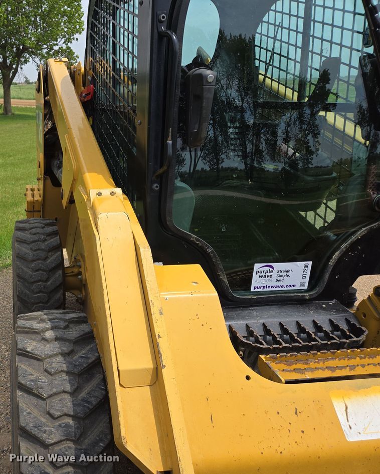 image for item DT7200 2018 Caterpillar 246D skid steer loader