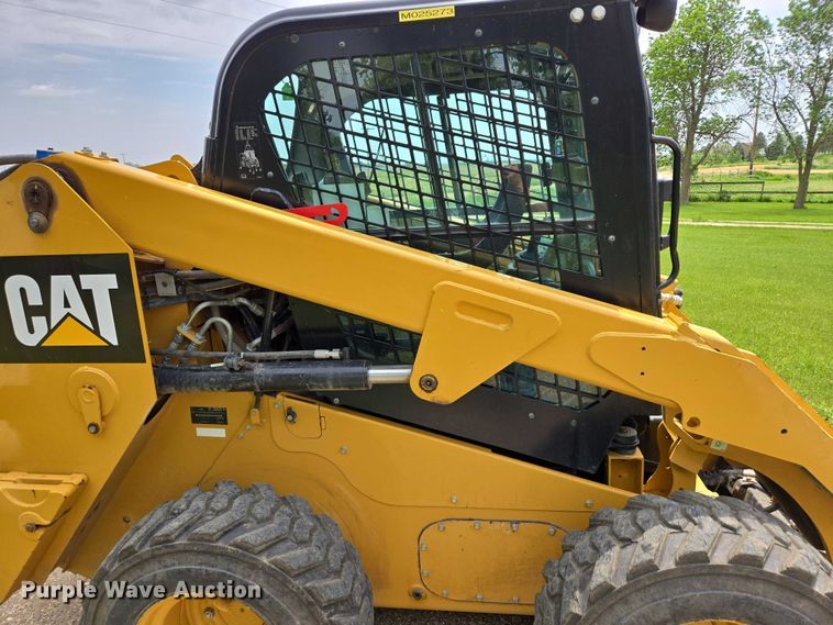 image for item DT7200 2018 Caterpillar 246D skid steer loader
