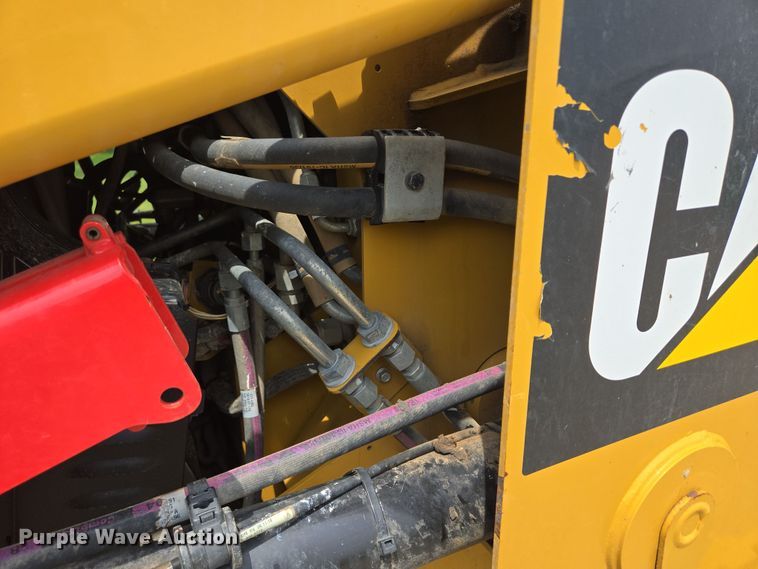 image for item DT7200 2018 Caterpillar 246D skid steer loader