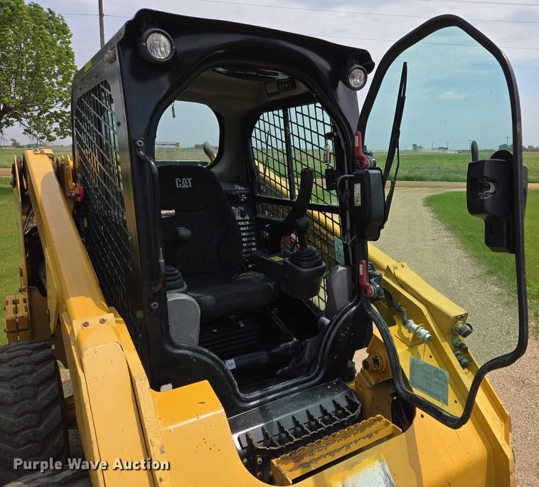 image for item DT7200 2018 Caterpillar 246D skid steer loader