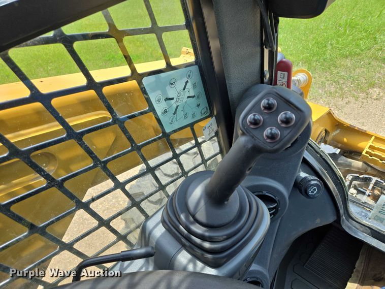 image for item DT7200 2018 Caterpillar 246D skid steer loader