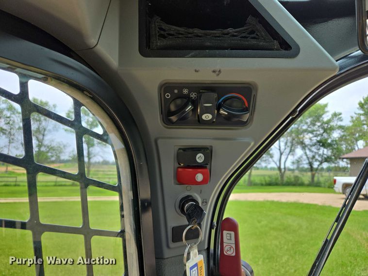 image for item DT7200 2018 Caterpillar 246D skid steer loader