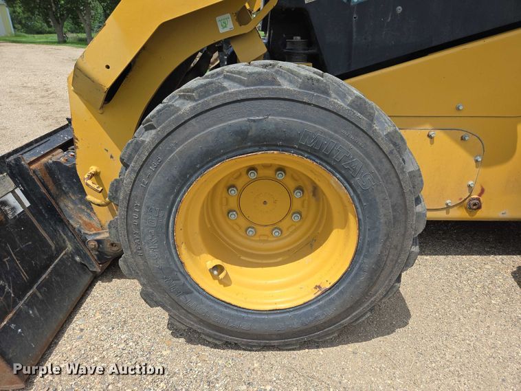 image for item DT7200 2018 Caterpillar 246D skid steer loader