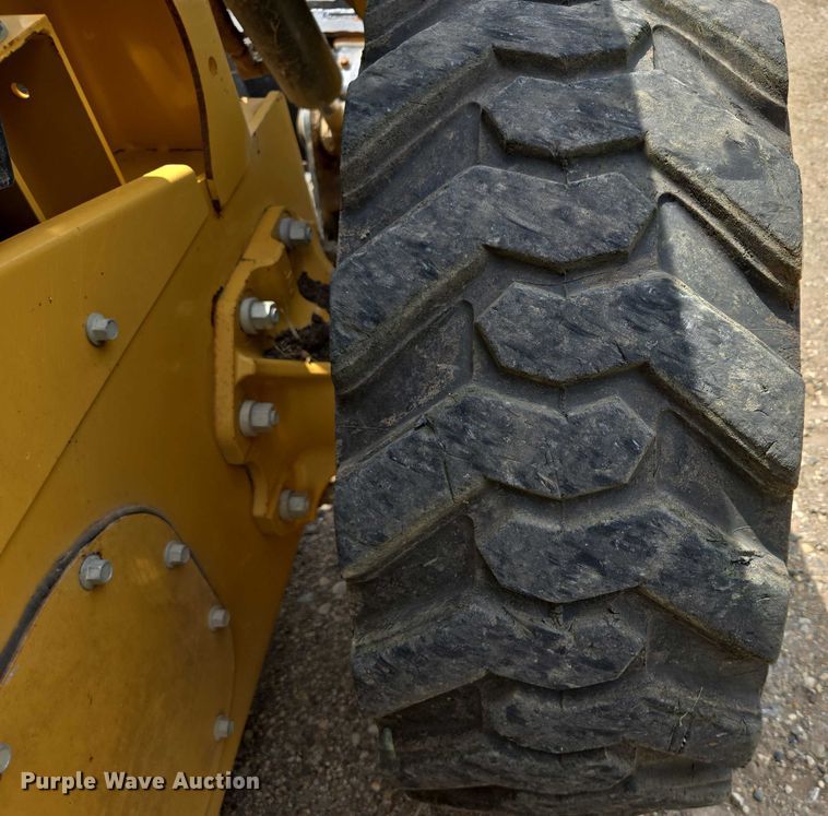 image for item DT7200 2018 Caterpillar 246D skid steer loader