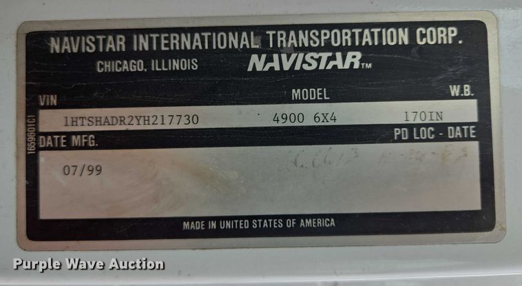 image for item DT7210 2000 International 4900 dump truck