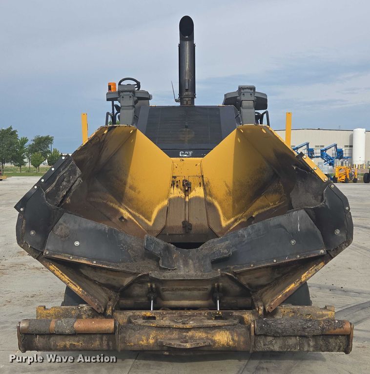 image for item DT7226 2015 Caterpillar AP655F paver