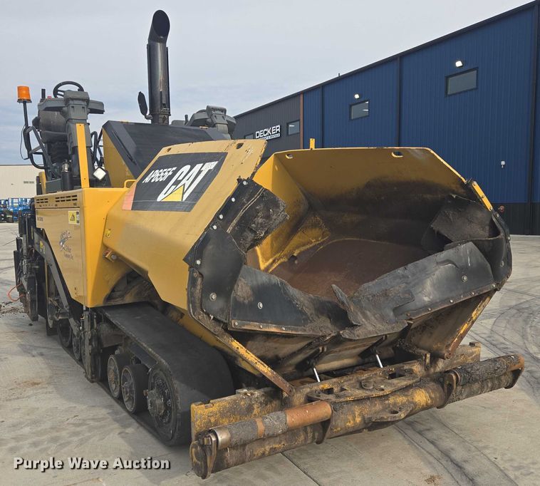 image for item DT7226 2015 Caterpillar AP655F paver