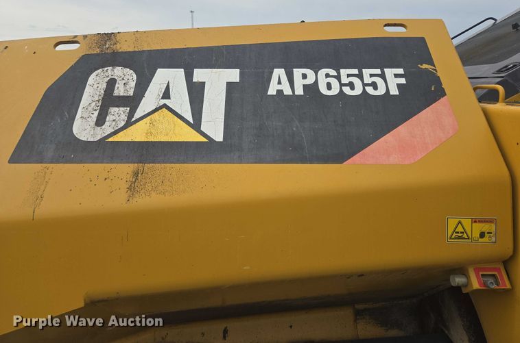 image for item DT7226 2015 Caterpillar AP655F paver