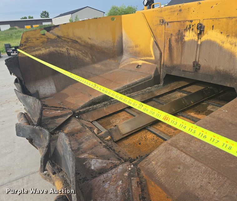 image for item DT7226 2015 Caterpillar AP655F paver