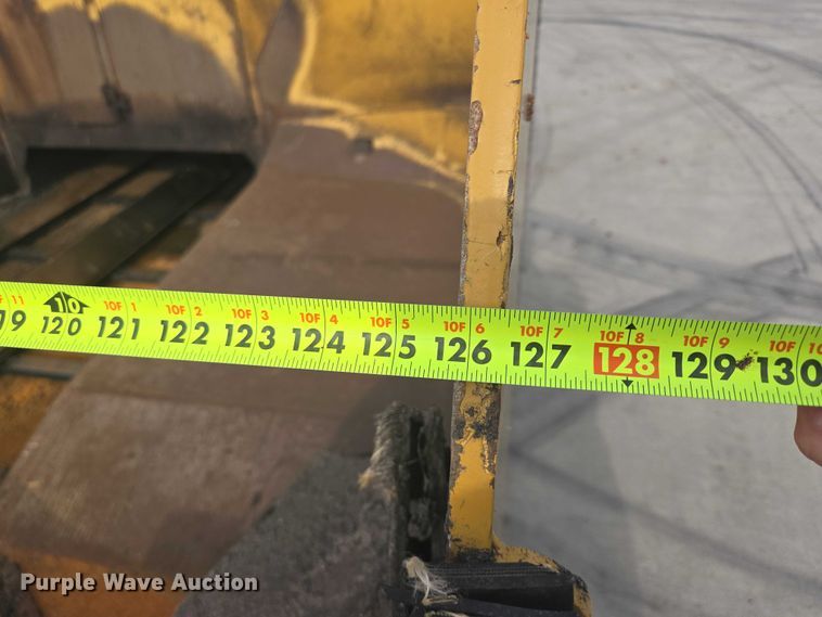 image for item DT7226 2015 Caterpillar AP655F paver