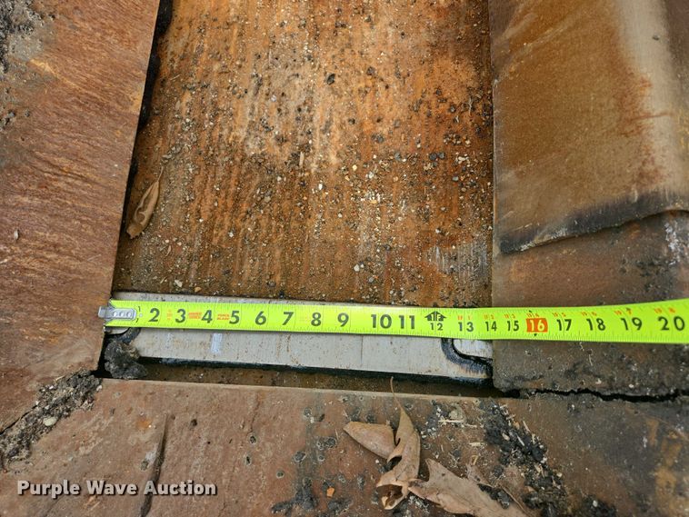 image for item DT7226 2015 Caterpillar AP655F paver