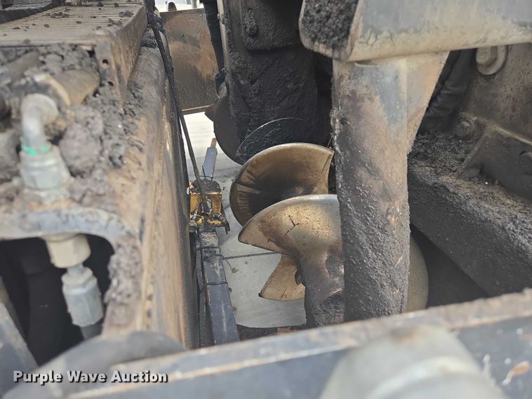 image for item DT7226 2015 Caterpillar AP655F paver