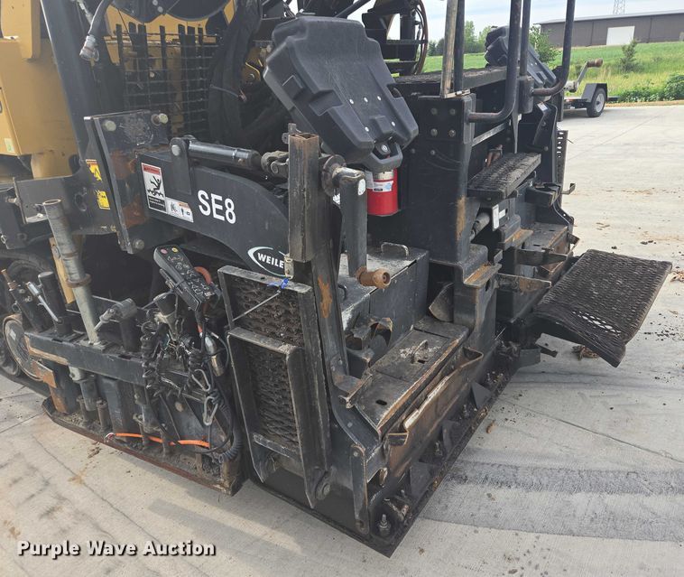 image for item DT7226 2015 Caterpillar AP655F paver