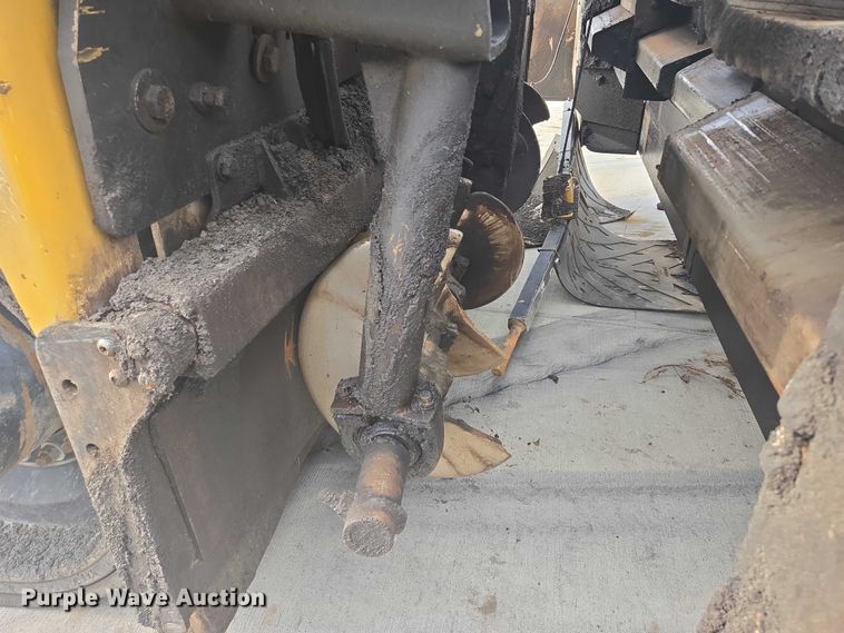 image for item DT7226 2015 Caterpillar AP655F paver