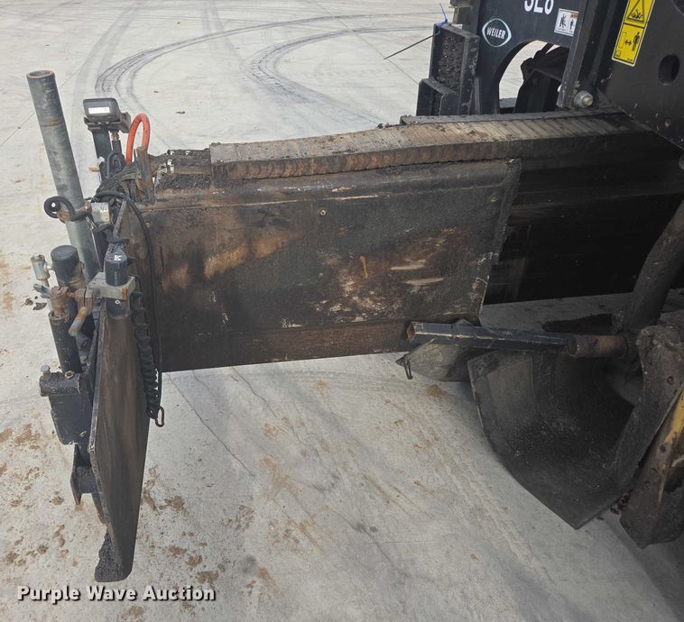 image for item DT7226 2015 Caterpillar AP655F paver