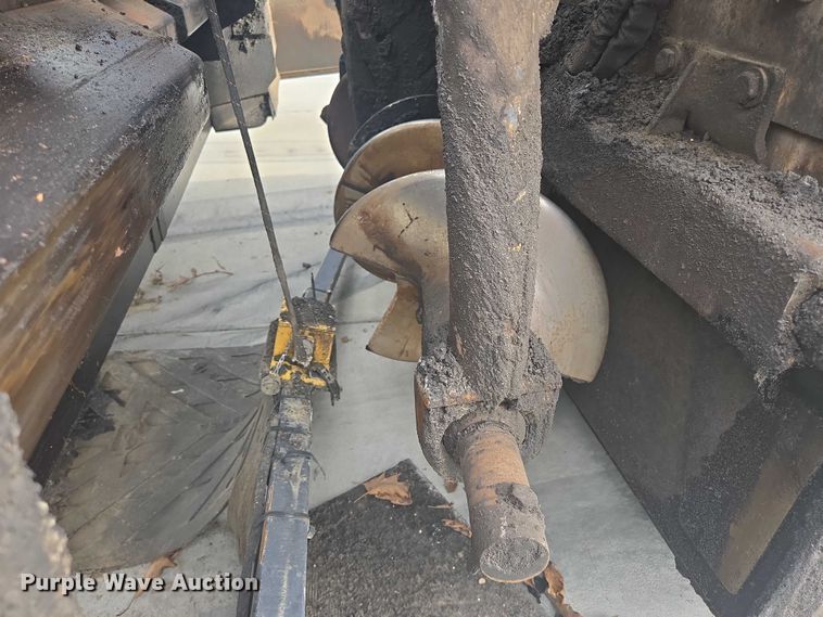 image for item DT7226 2015 Caterpillar AP655F paver