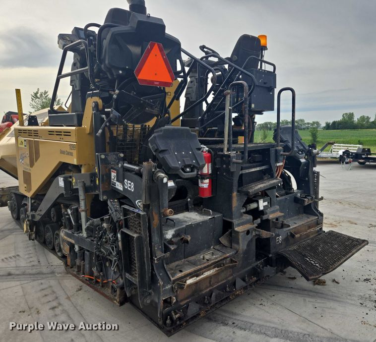 image for item DT7226 2015 Caterpillar AP655F paver