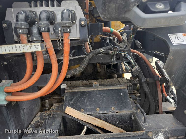 image for item DT7226 2015 Caterpillar AP655F paver