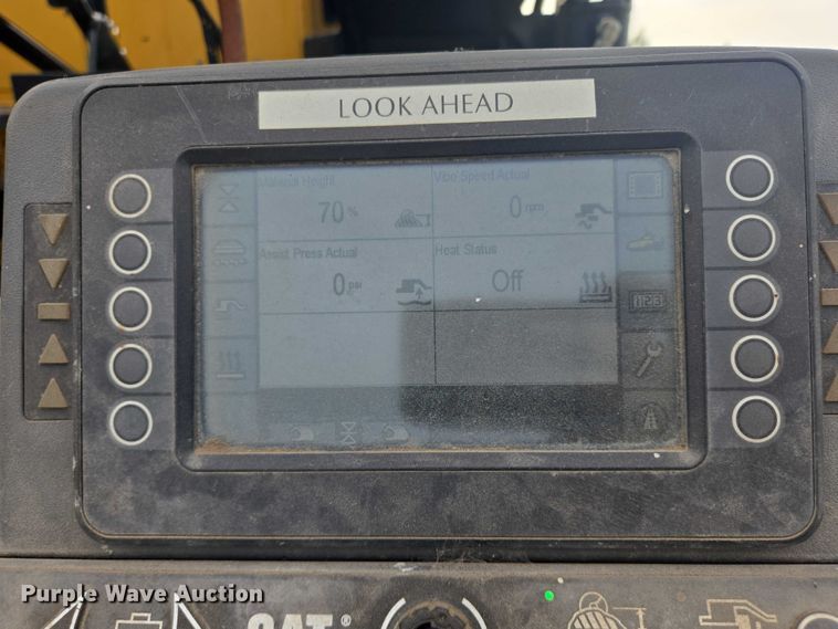 image for item DT7226 2015 Caterpillar AP655F paver