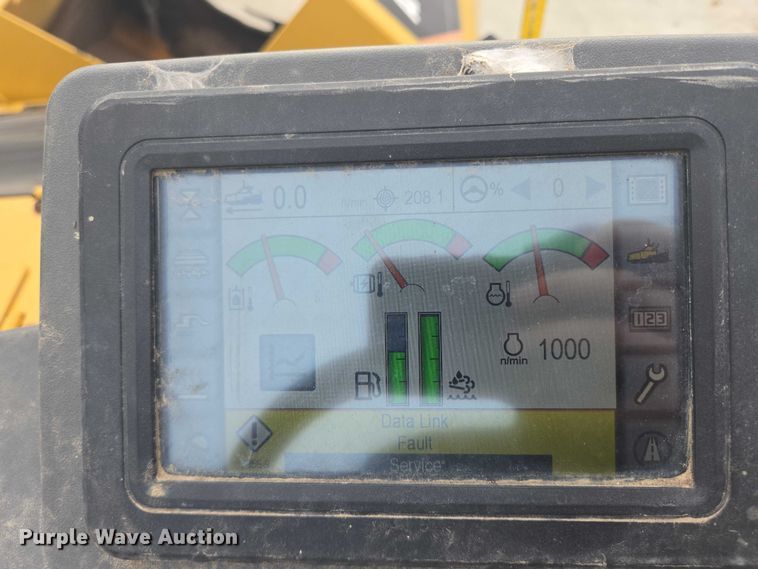 image for item DT7226 2015 Caterpillar AP655F paver