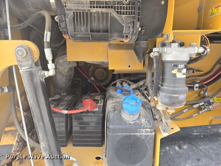 image for item DT7226 2015 Caterpillar AP655F paver