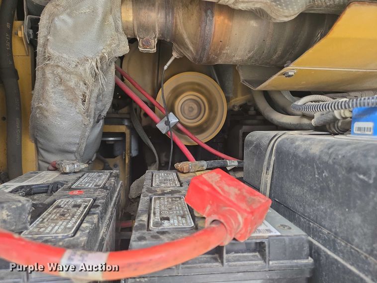 image for item DT7226 2015 Caterpillar AP655F paver