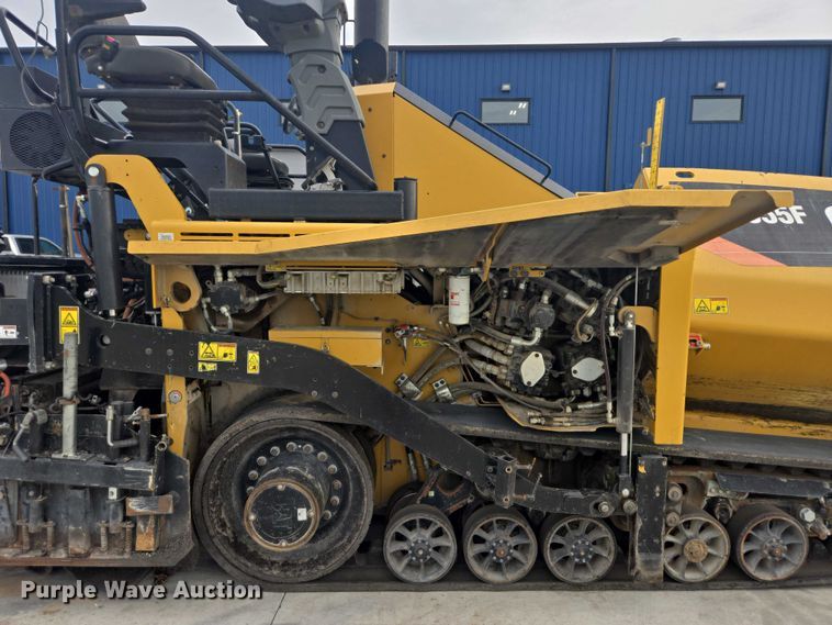 image for item DT7226 2015 Caterpillar AP655F paver