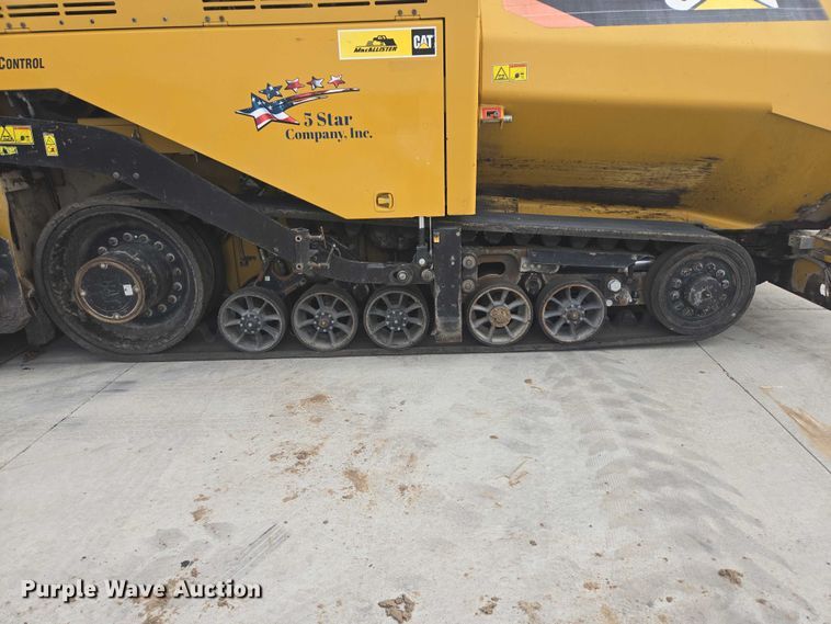 image for item DT7226 2015 Caterpillar AP655F paver