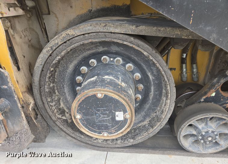 image for item DT7226 2015 Caterpillar AP655F paver