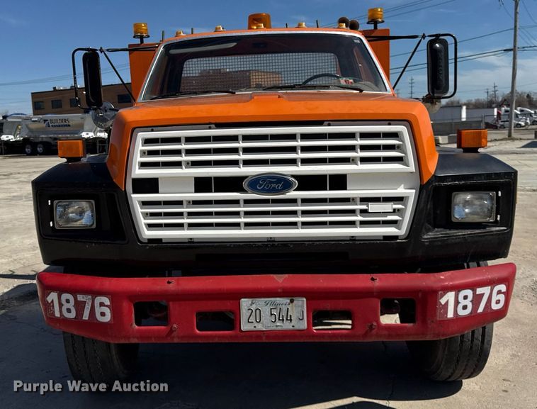 image for item DU3279 1991 Ford F700 dump truck