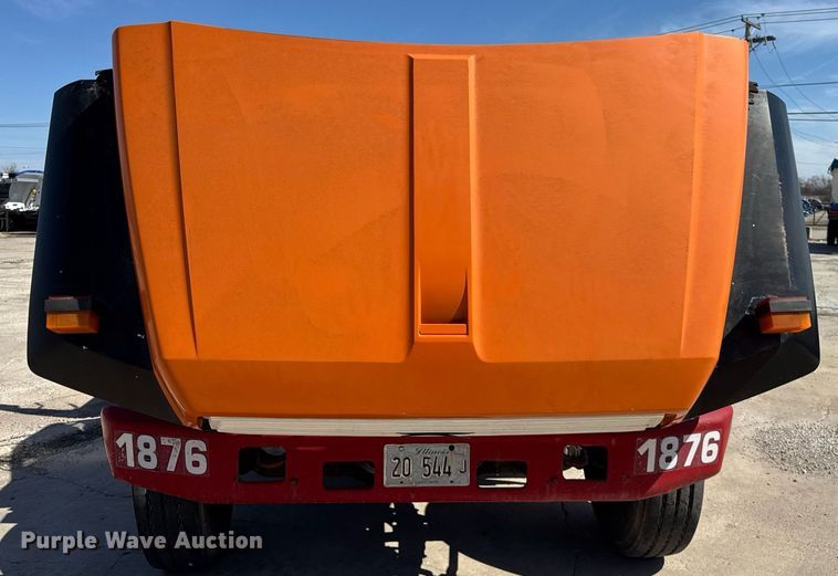 image for item DU3279 1991 Ford F700 dump truck