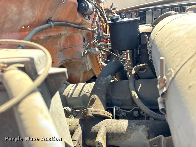 image for item DU3279 1991 Ford F700 dump truck