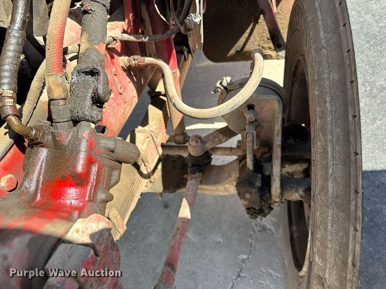 image for item DU3279 1991 Ford F700 dump truck