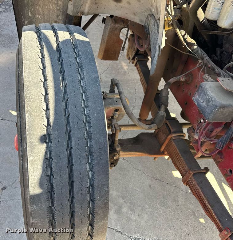 image for item DU3279 1991 Ford F700 dump truck