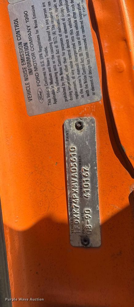 image for item DU3279 1991 Ford F700 dump truck