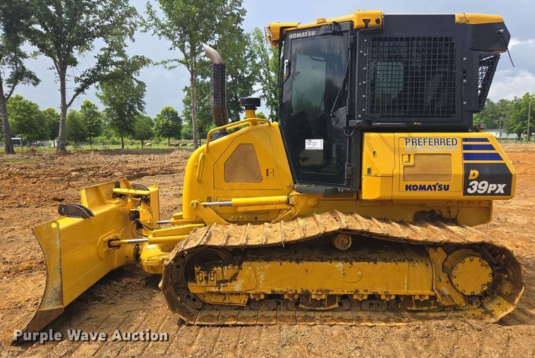 image for item DU7769 2017 Komatsu D39PX-24 dozer