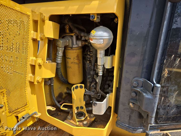 image for item DU7769 2017 Komatsu D39PX-24 dozer