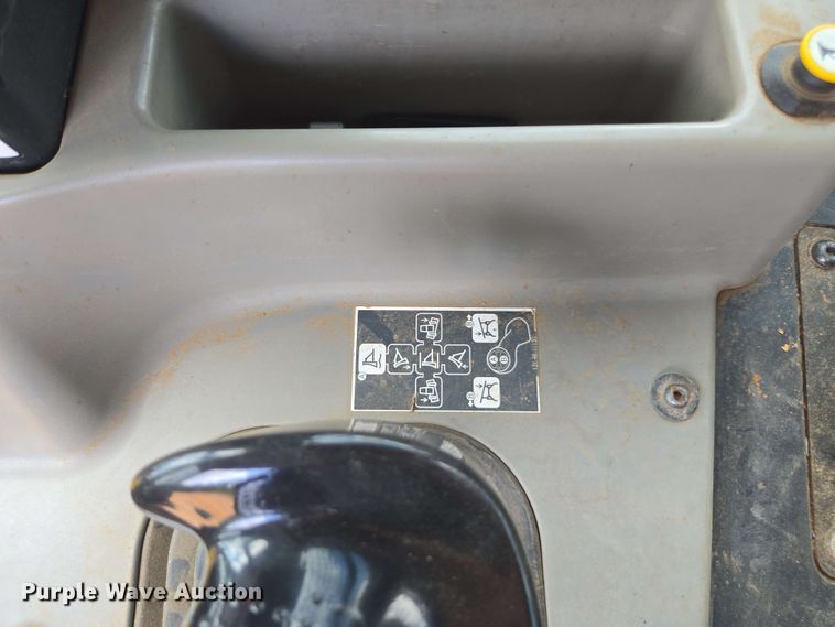 image for item DU7769 2017 Komatsu D39PX-24 dozer