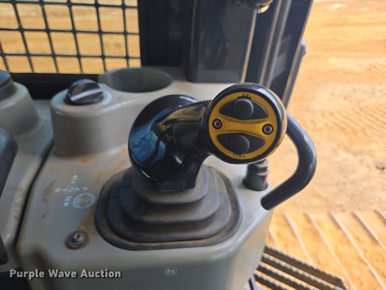 image for item DU7769 2017 Komatsu D39PX-24 dozer